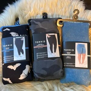 4 pairs Tights + Shorts Torrid 0